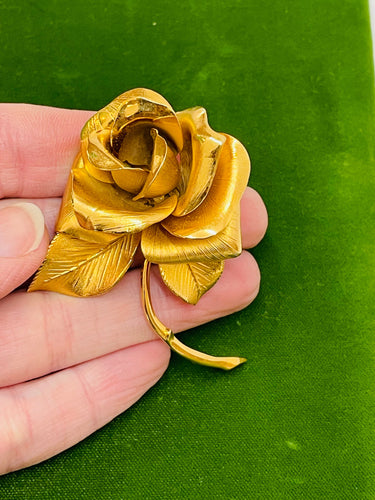 Gianni Gold Rose Brooch Devil's Details